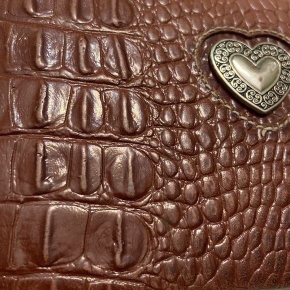 Brown Crocodile Print Snap Closure Womens Wallet Silvertone Heart Embellishment - Picture 11 of 14